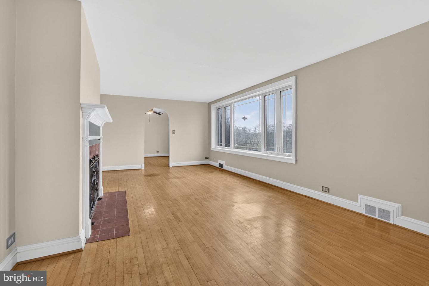 335 W Asher Street photo 7