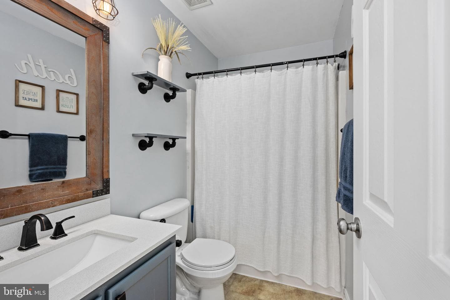 24461 Oak Forest Drive photo 17