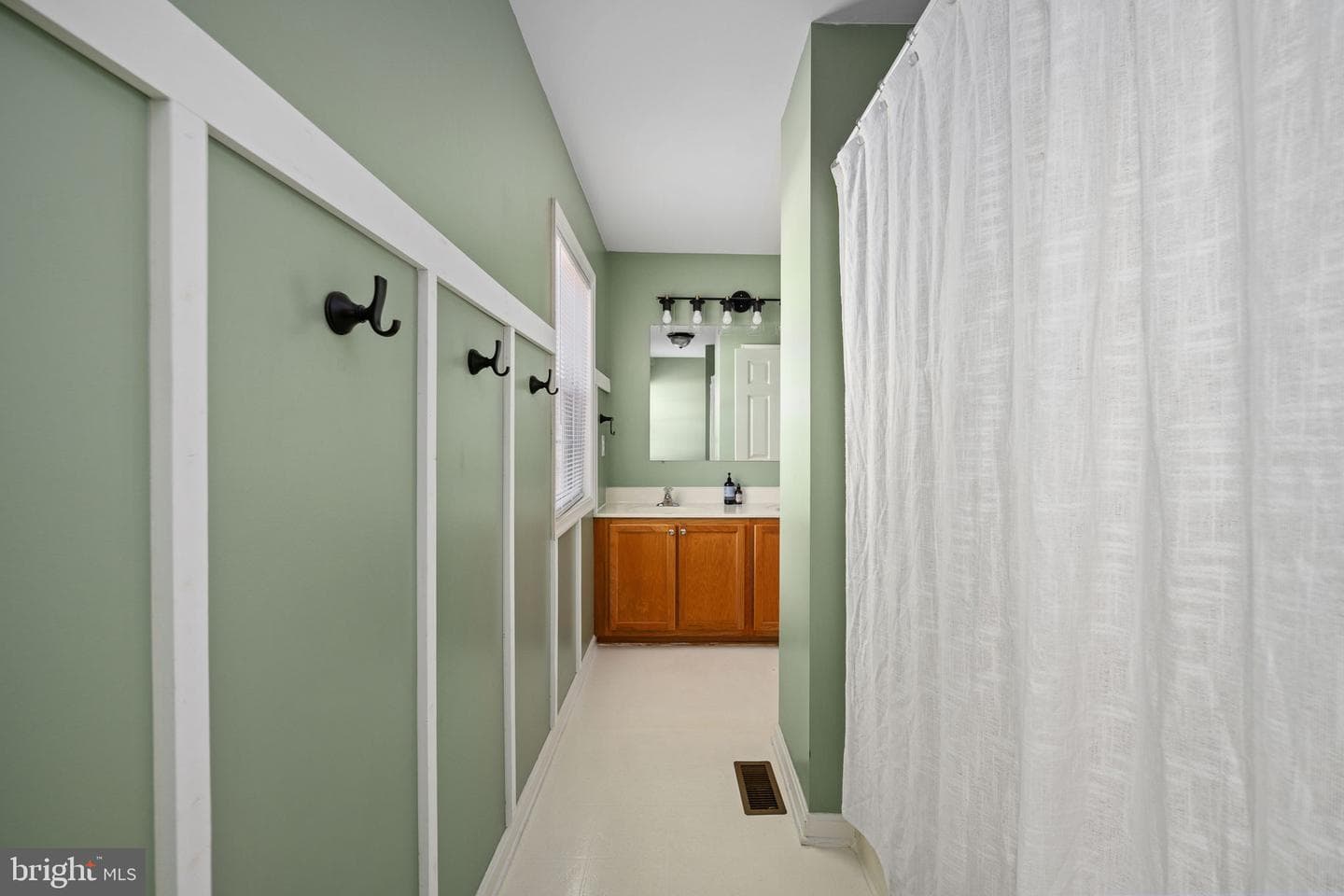 24461 Oak Forest Drive photo 20