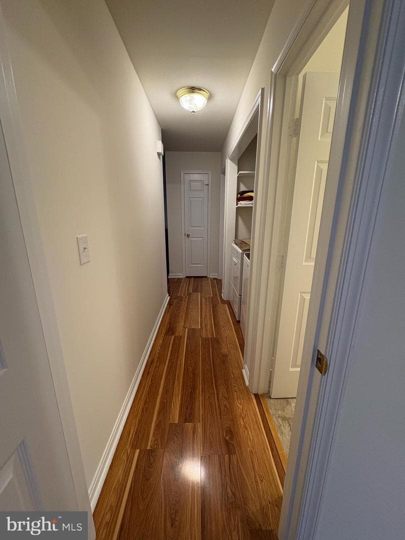 180 King Street photo 11