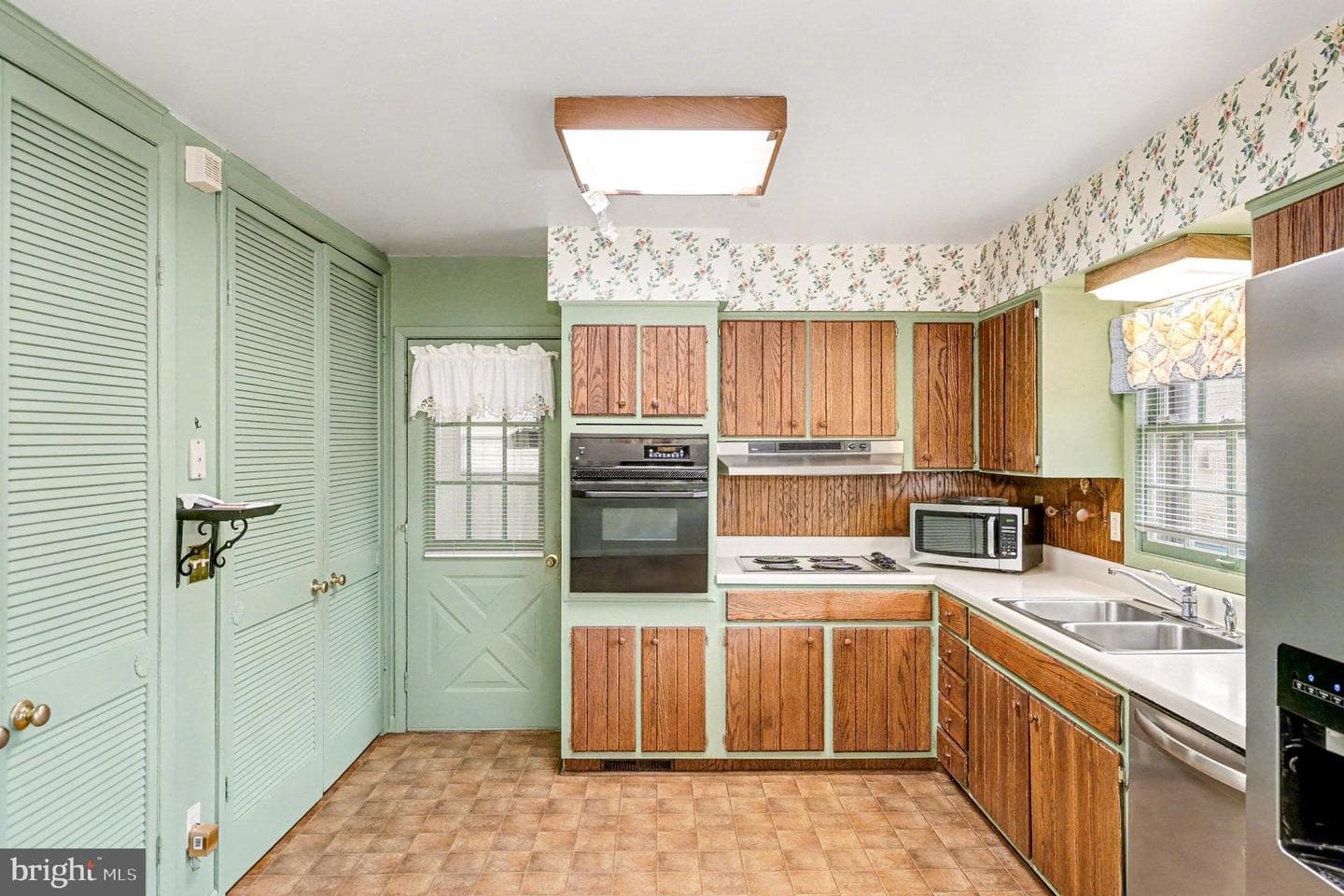 19484 Williams Drive photo 9