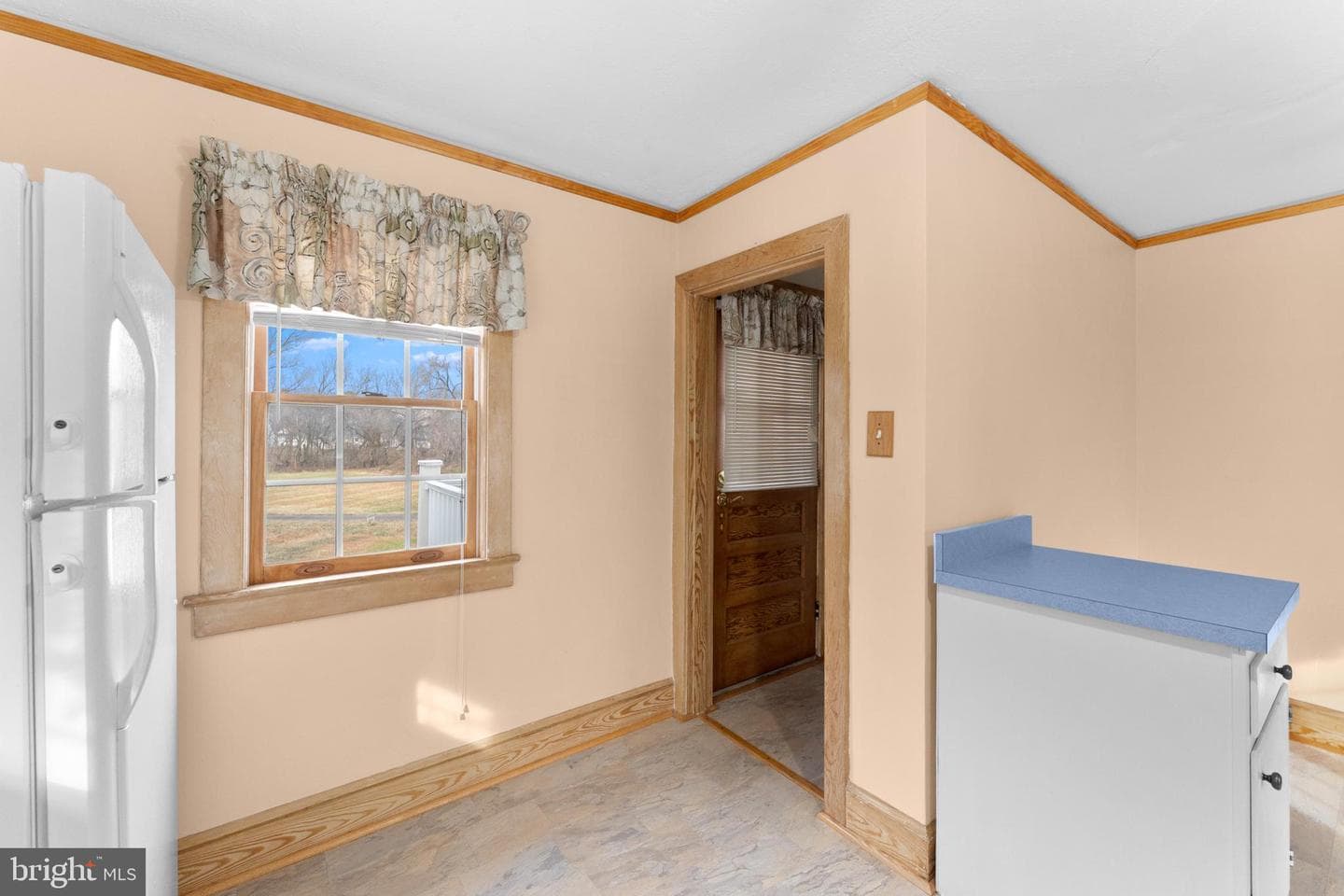 210 Elizabeth Street photo 26