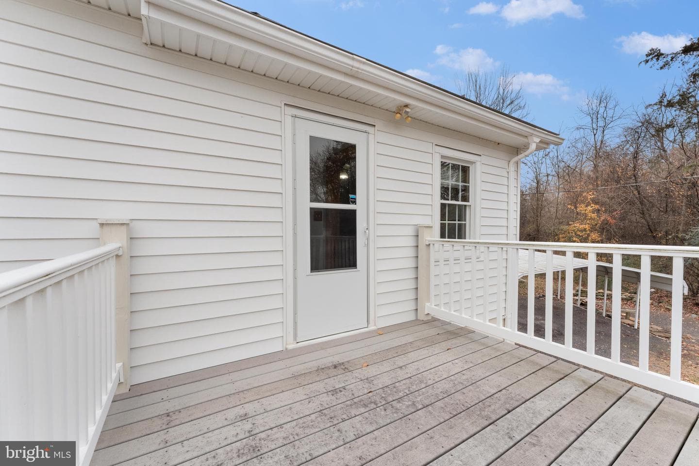 210 Elizabeth Street photo 39