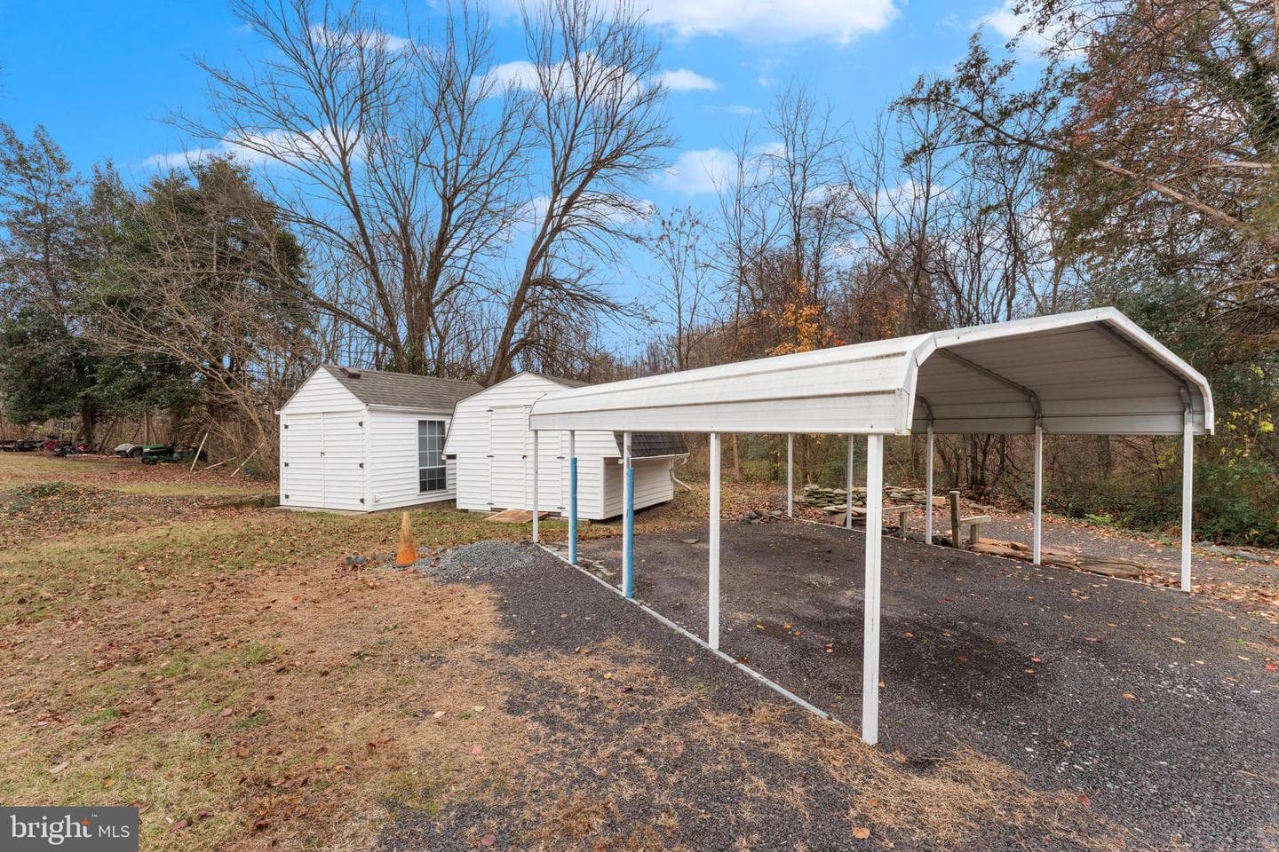 210 Elizabeth Street photo 42