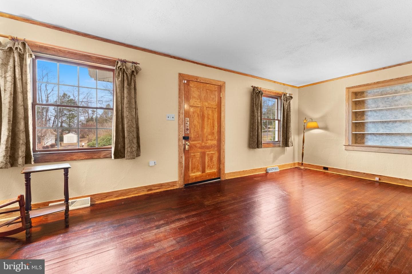 210 Elizabeth Street photo 7