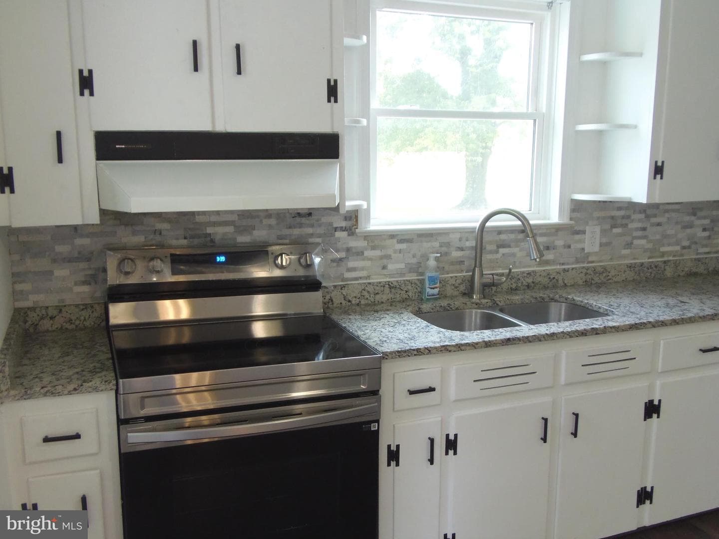 12058 Mitchell Road photo 8