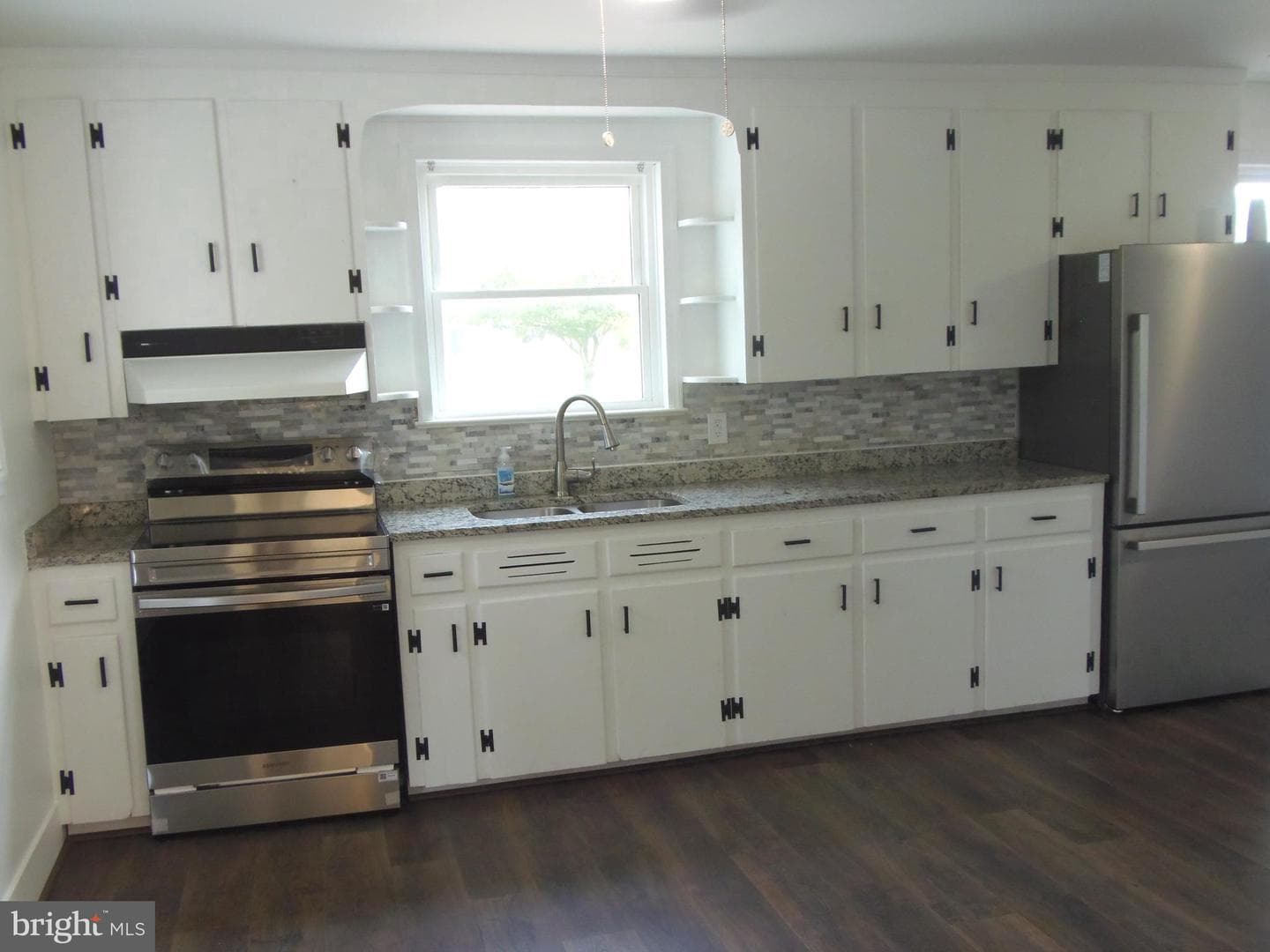 12058 Mitchell Road photo 9