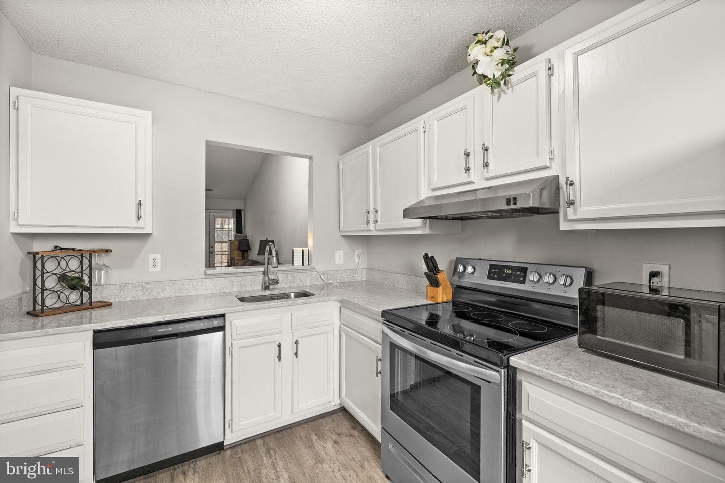 820 Ripplebrook Drive photo 8