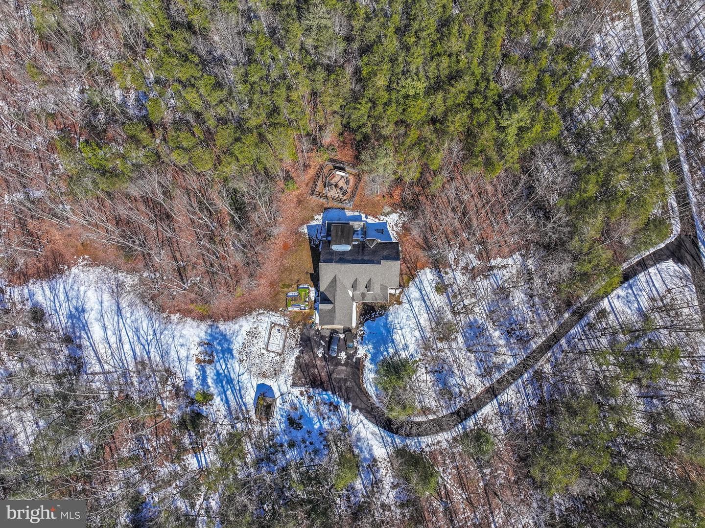 18020 Albert Drive photo 44