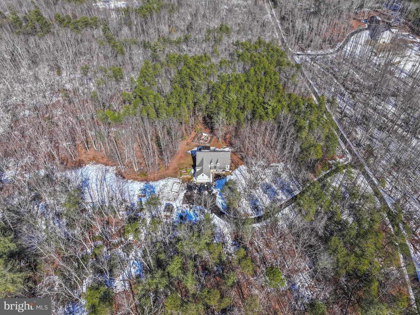 18020 Albert Drive photo 45