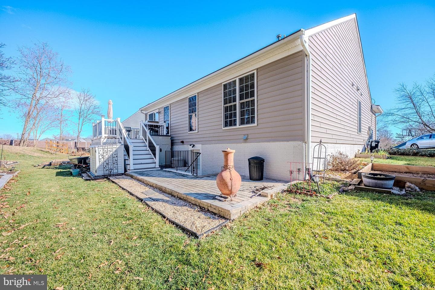 430 Covington Street photo 31