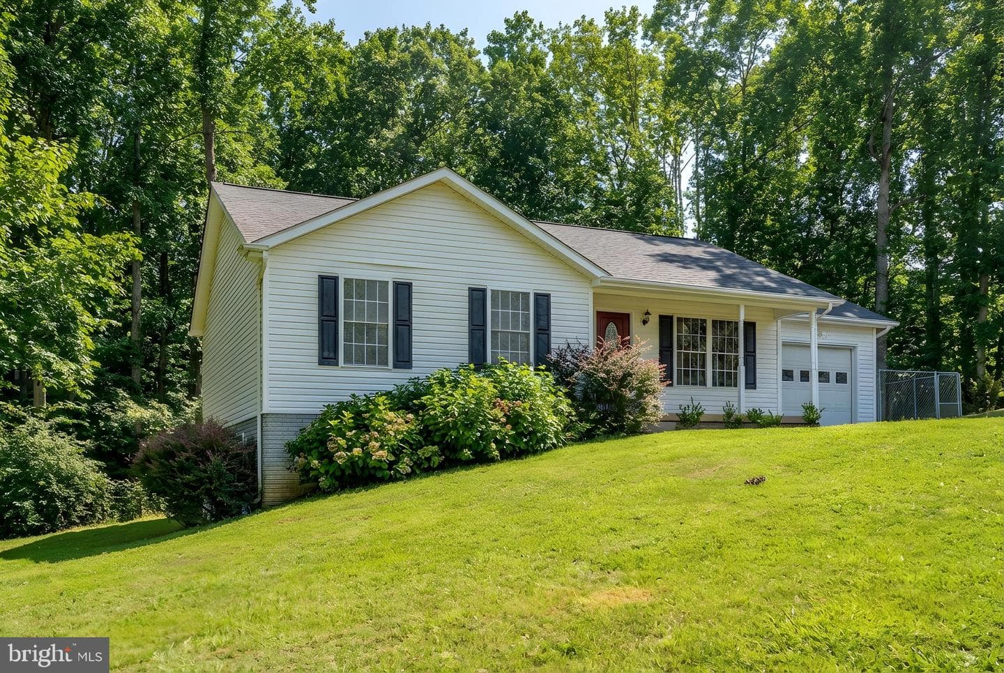 16008 Bruces Lane photo 3
