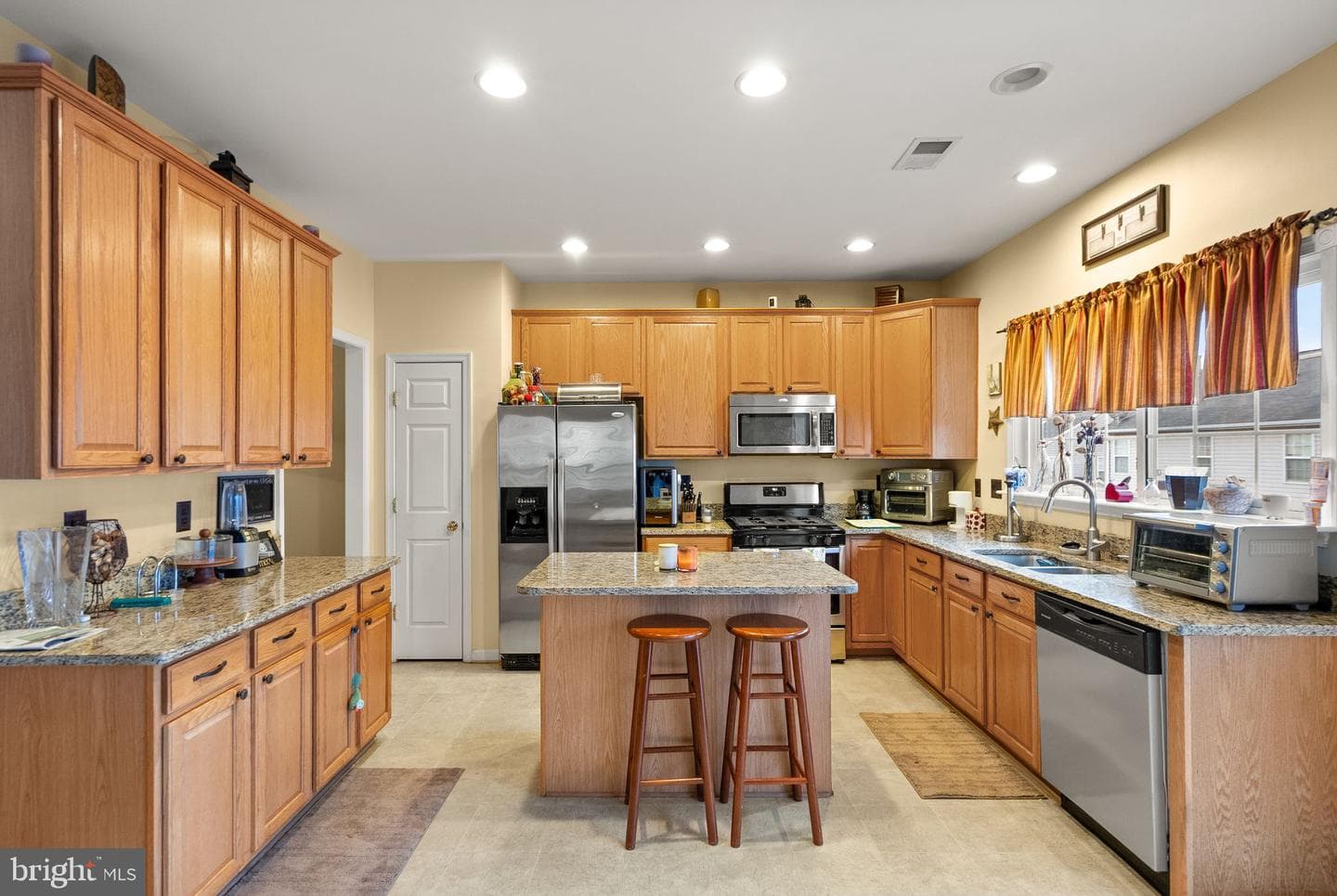 1926 Sunflower Drive photo 9