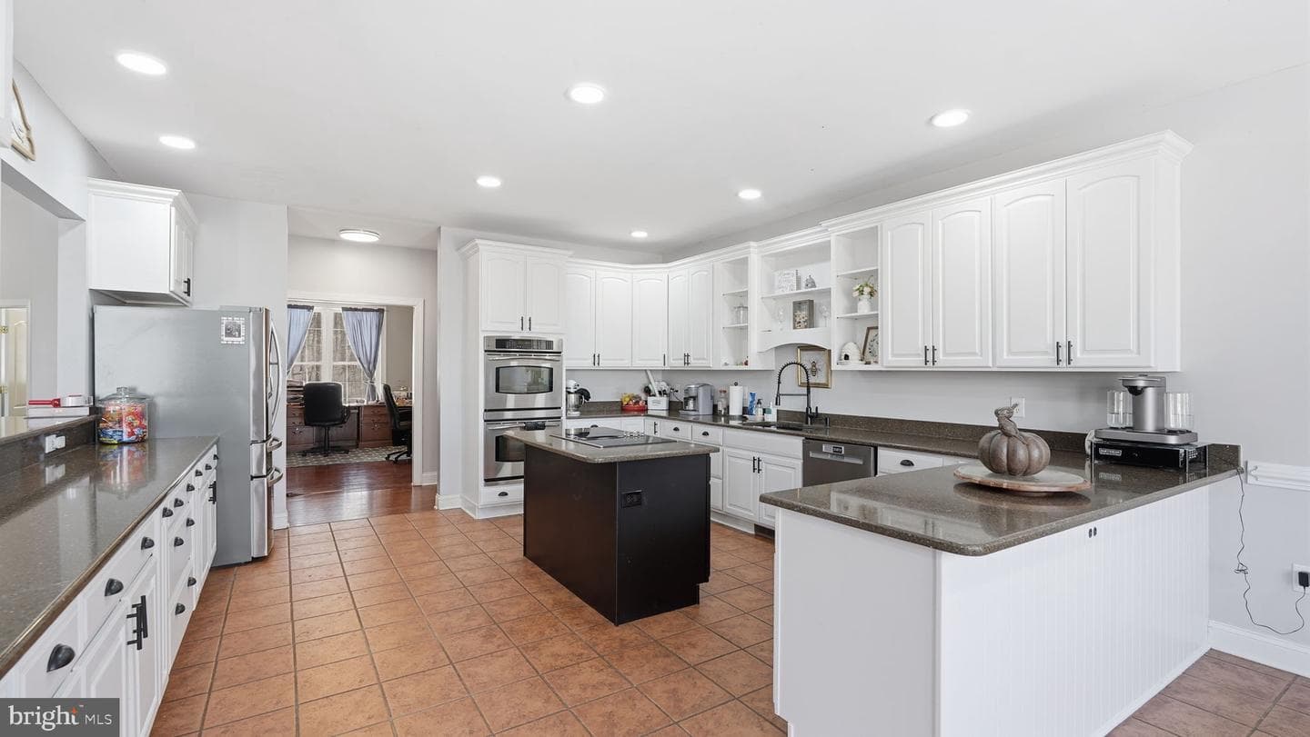 17006 Black Oak Drive photo 20