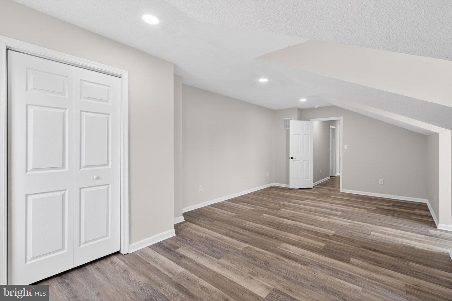 616 Lonetree Court photo 25