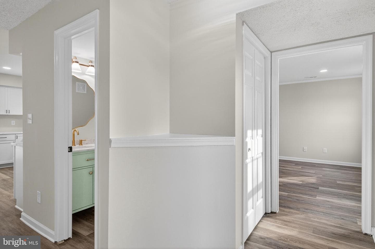 616 Lonetree Court photo 4