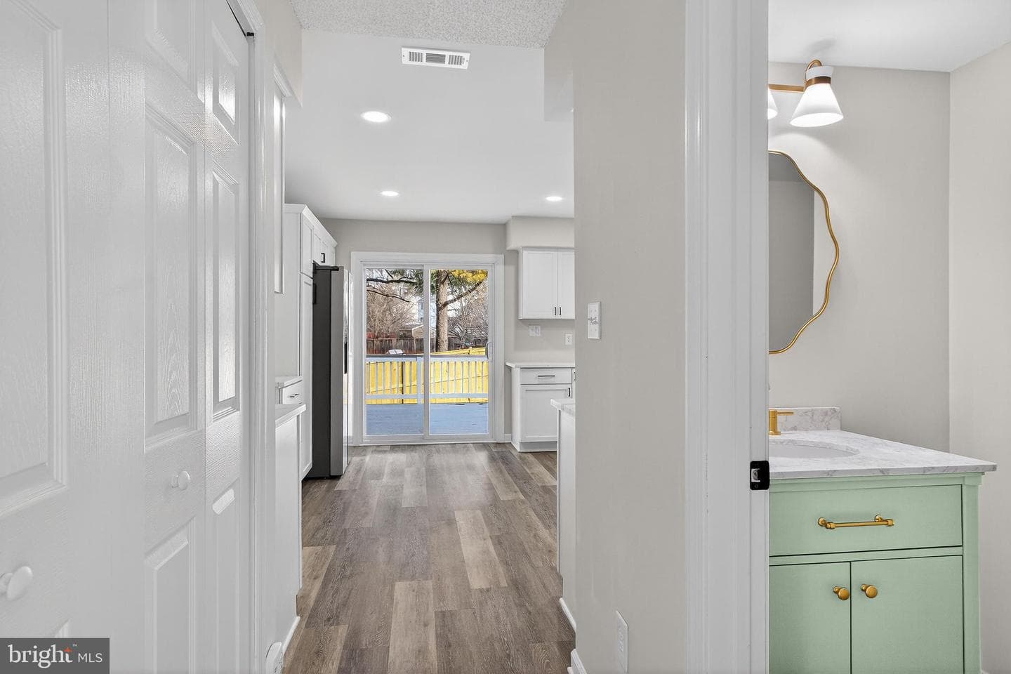 616 Lonetree Court photo 5