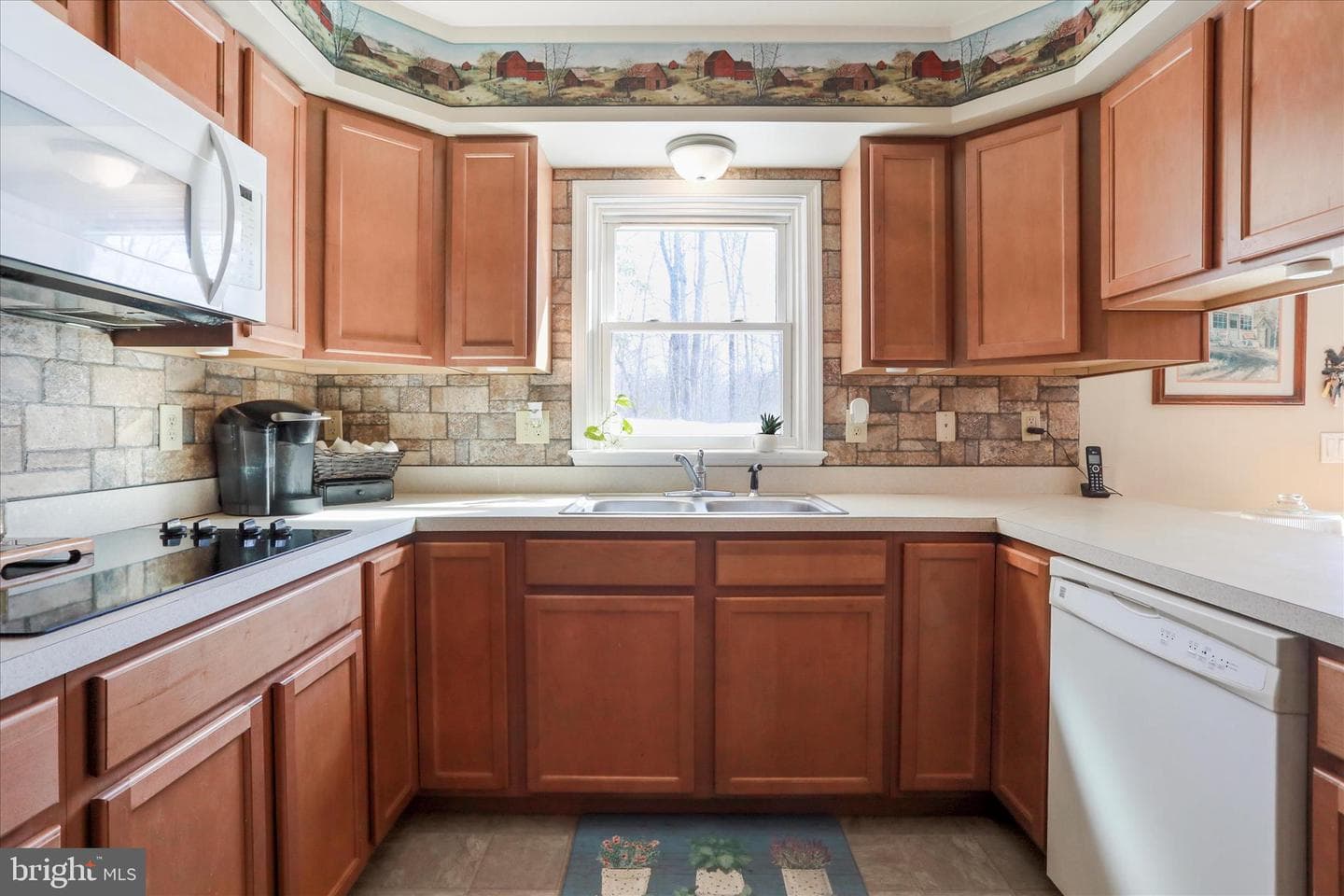 444 Castleton Ford Road photo 9