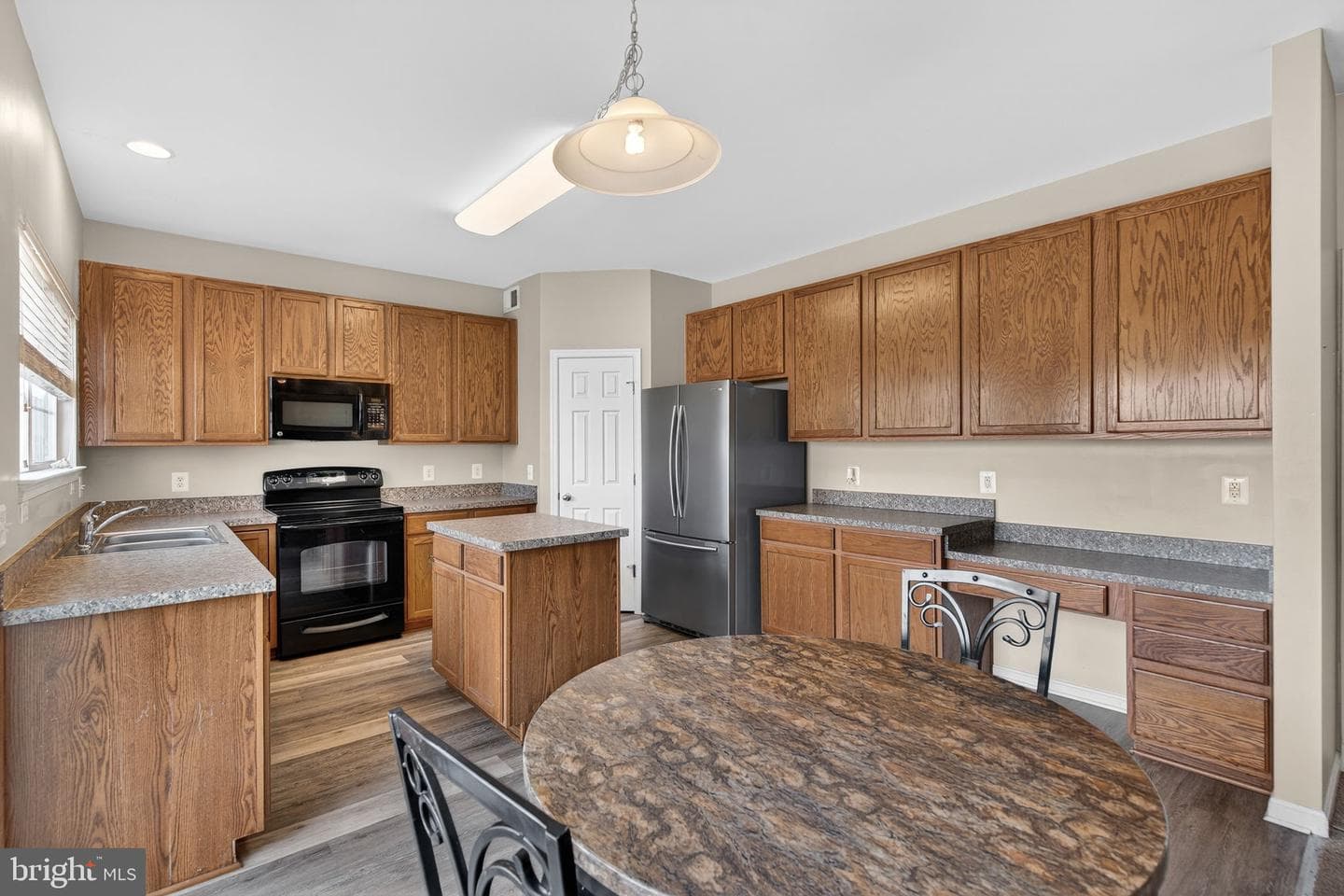 2013 Gold Finch Drive photo 15