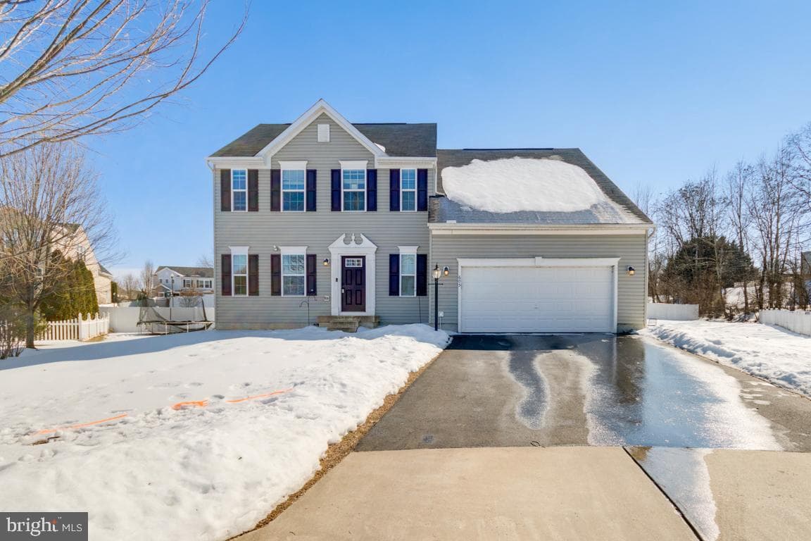 605 Carriage Court