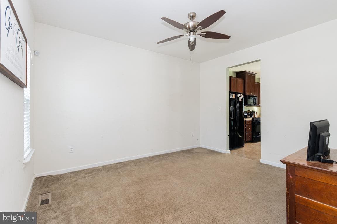 605 Carriage Court photo 11