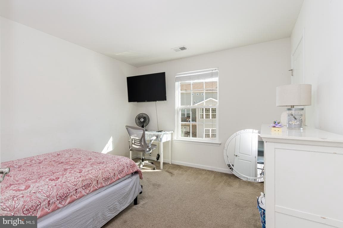 605 Carriage Court photo 15