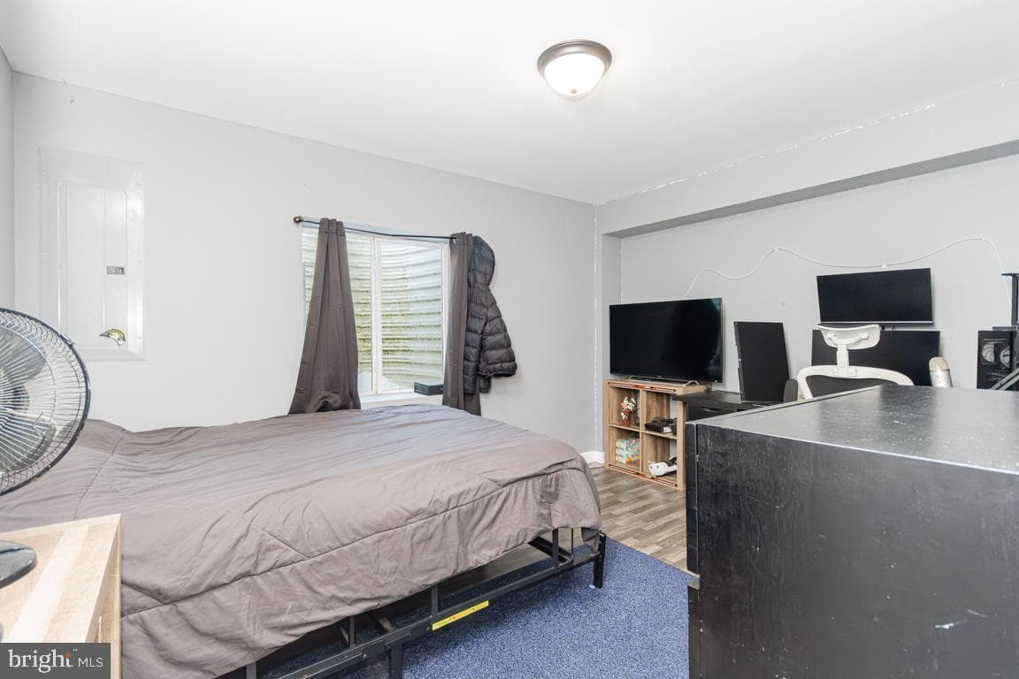 605 Carriage Court photo 21
