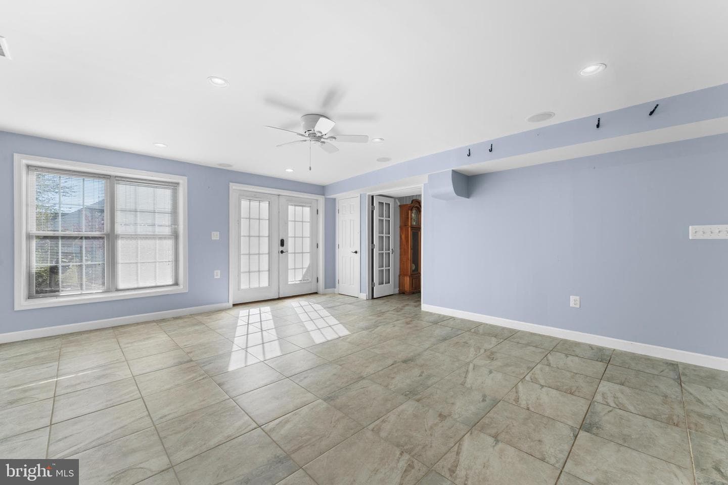 19483 Meadowvale Court photo 51