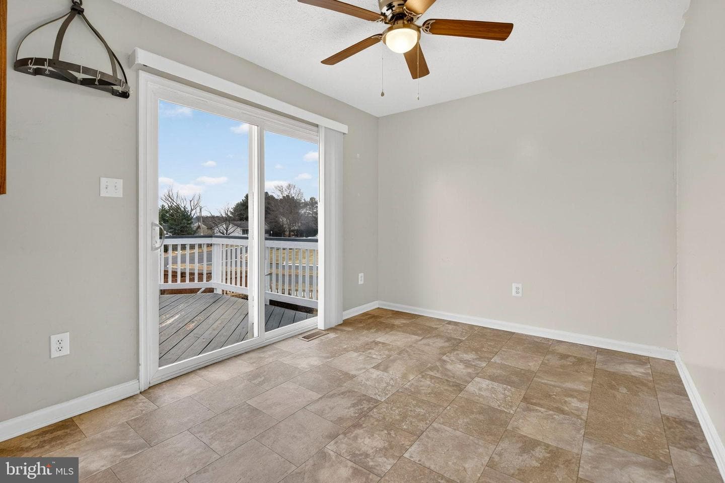 1524 Kestral Court photo 11