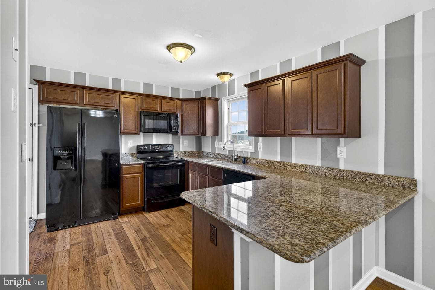 17287 Birchwood photo 18
