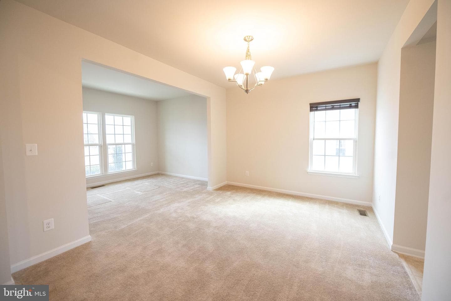 14217 Belle Avenue photo 8