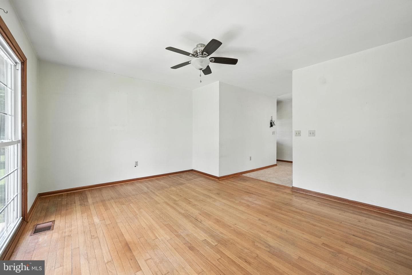 18172 Youngs Lane photo 9
