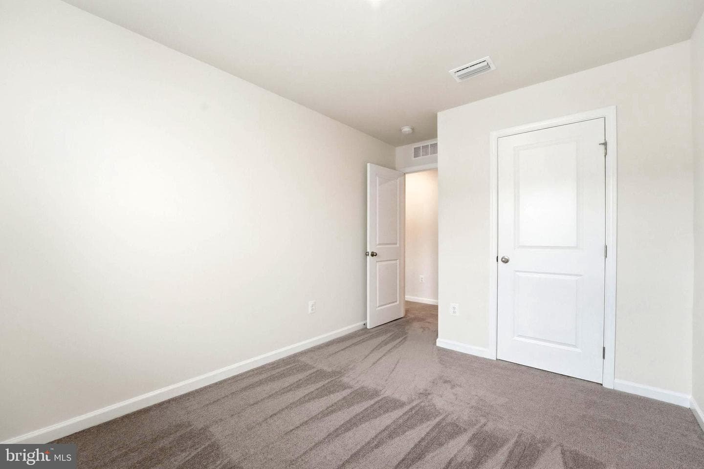 3061 Silver Birch Lane photo 28