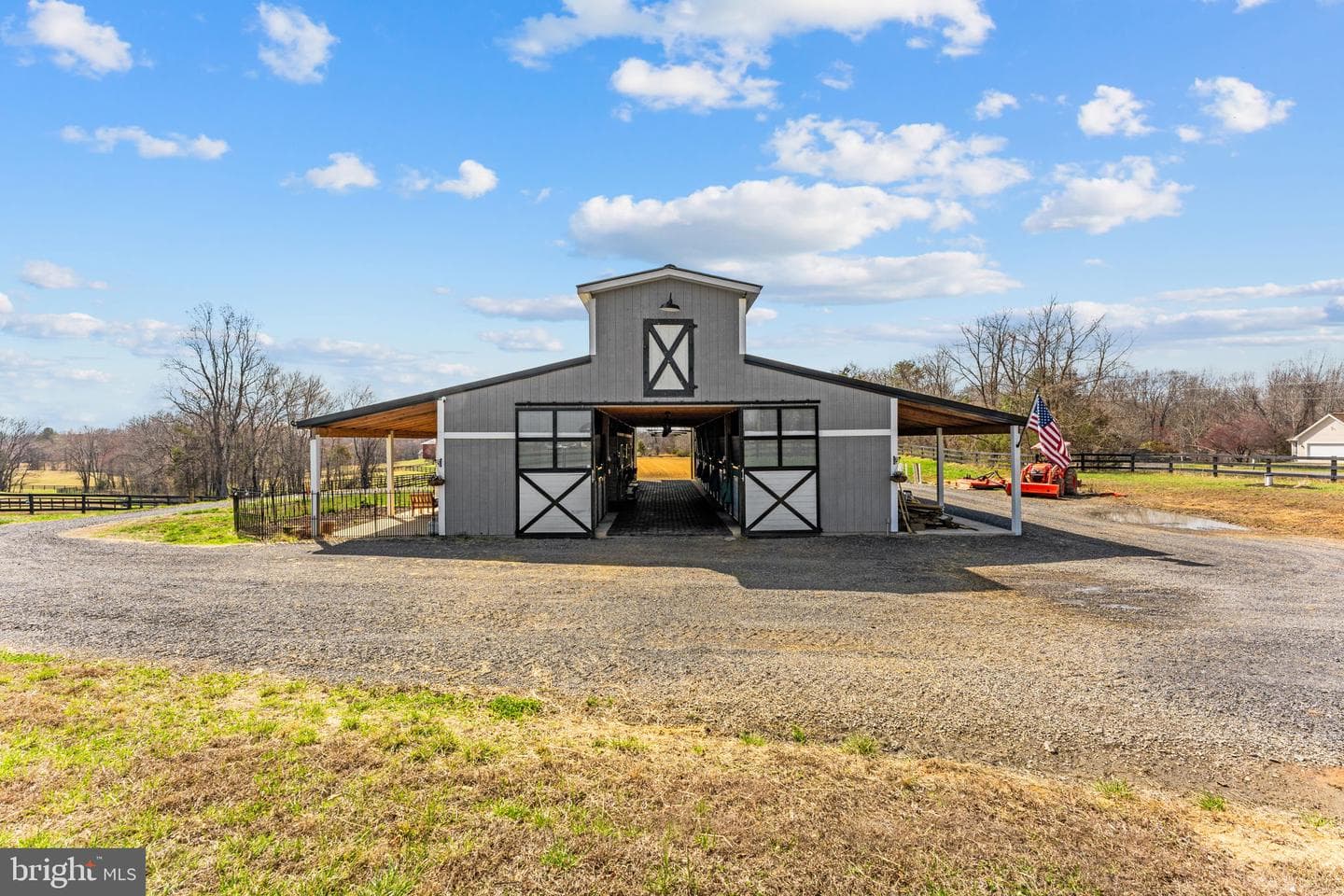 6478 Laurel Hill Lane photo 4