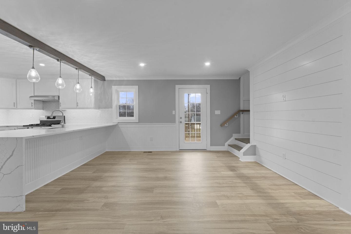 305 Wine Street photo 12
