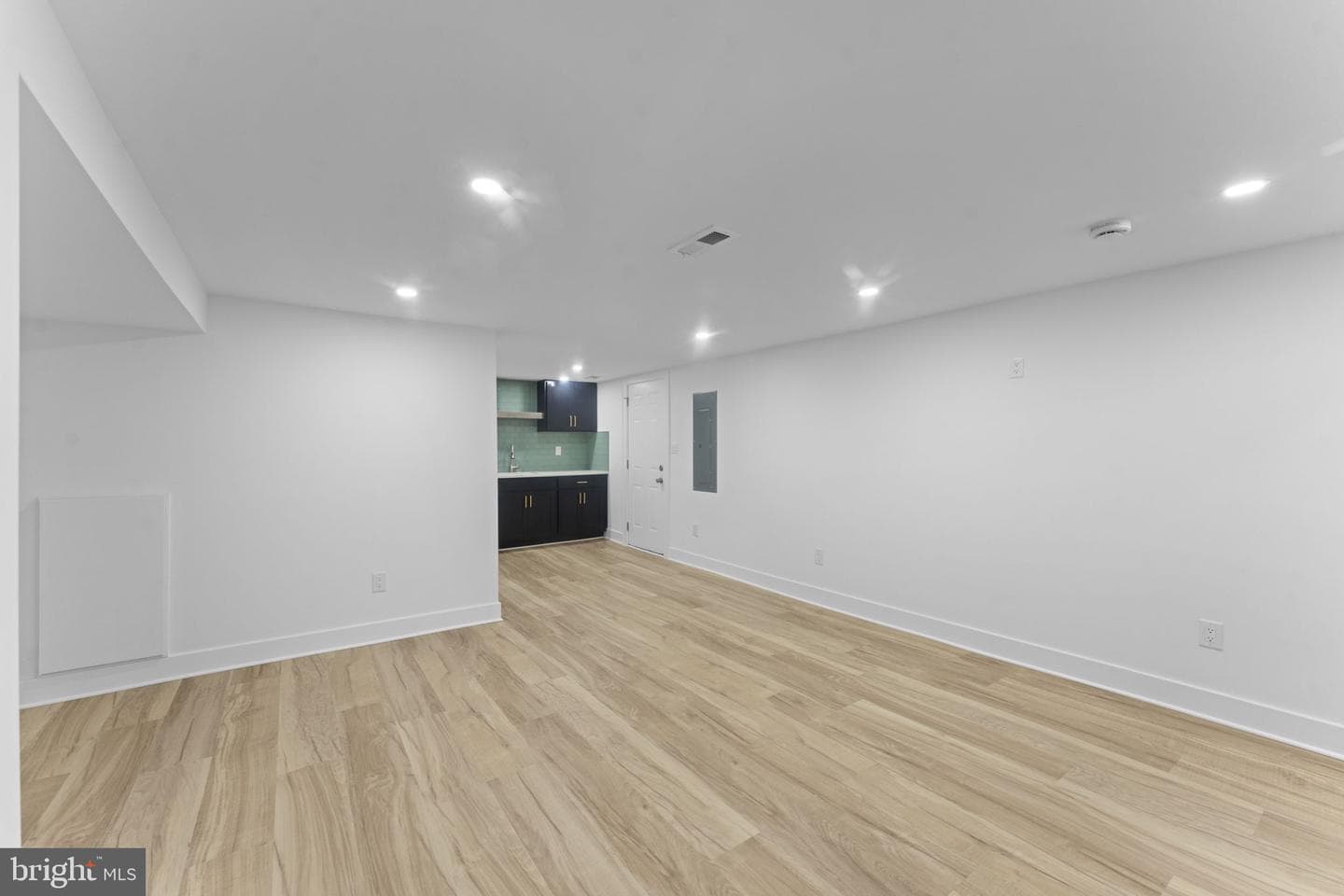 305 Wine Street photo 45