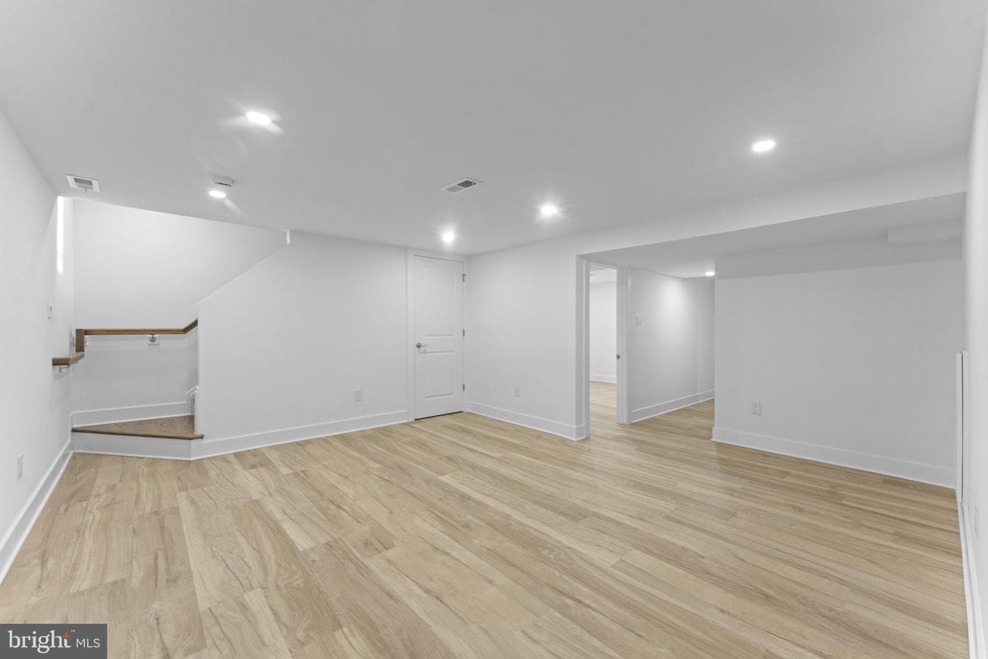 305 Wine Street photo 46