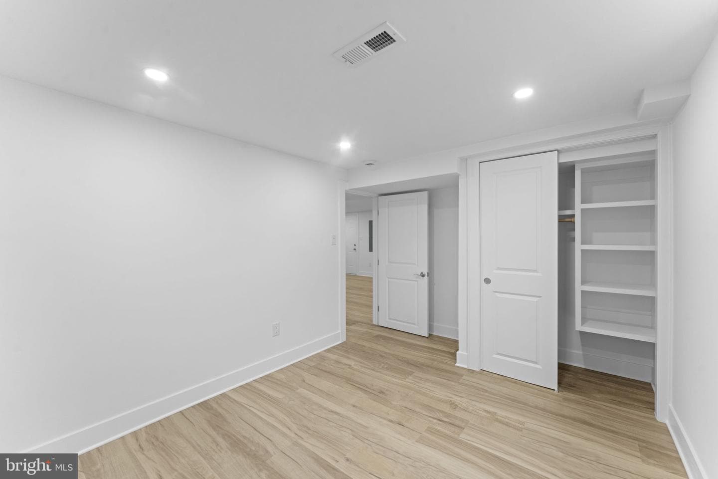 305 Wine Street photo 51
