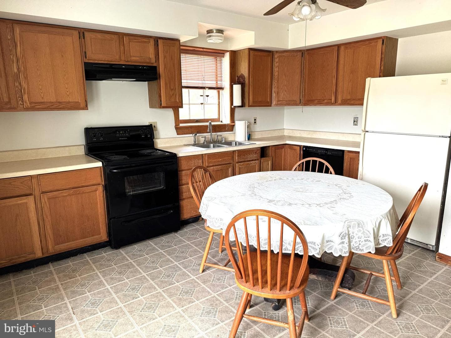17257 Gore Lane photo 20