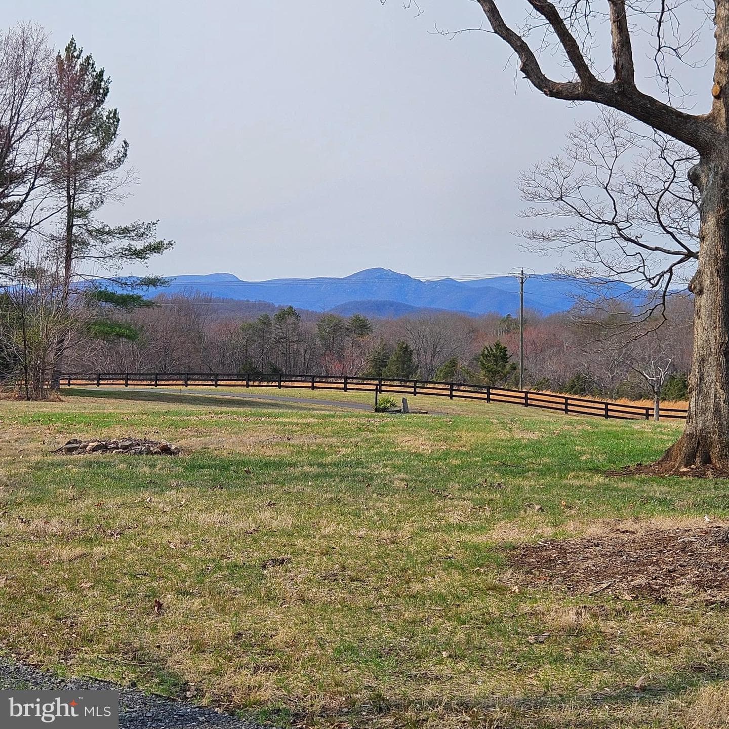 15660 Reva Road photo 4