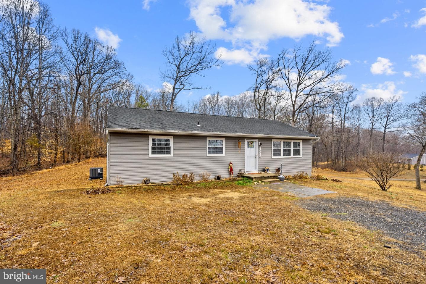 7-27 &amp; 7-27f Fletcher Lane, Amissville
