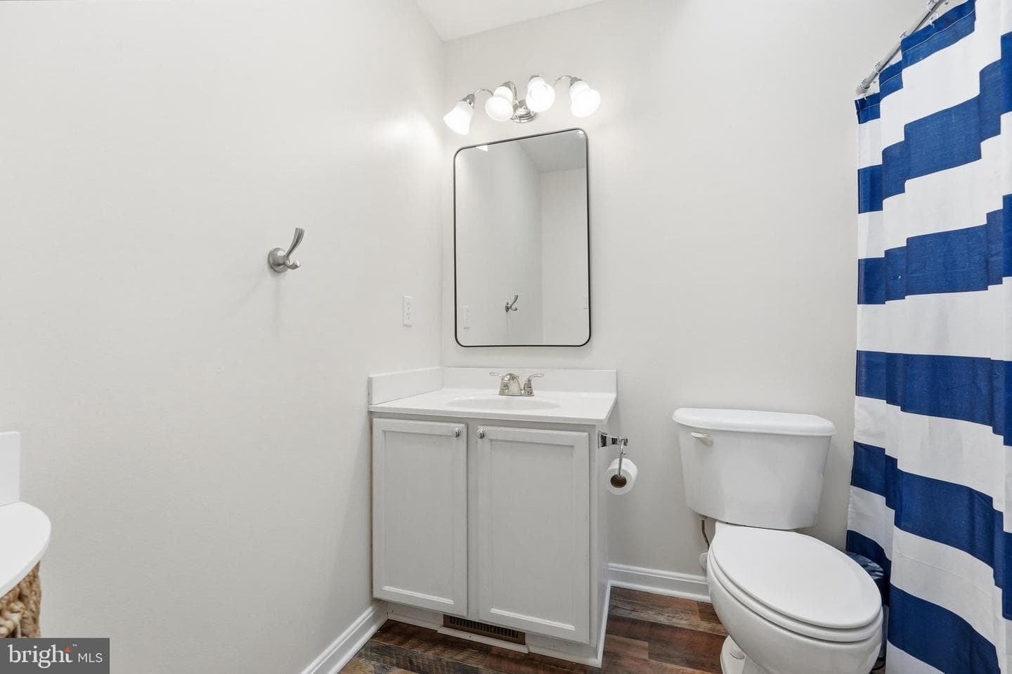 6052 Bilal Court photo 27
