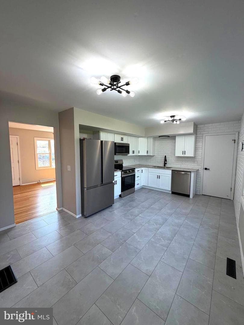 7183 Oak Drive photo 3