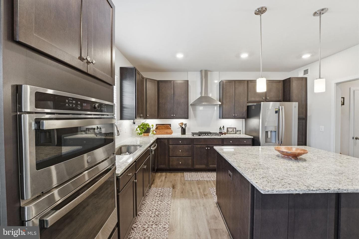 2012 Armstrong Terrace photo 19