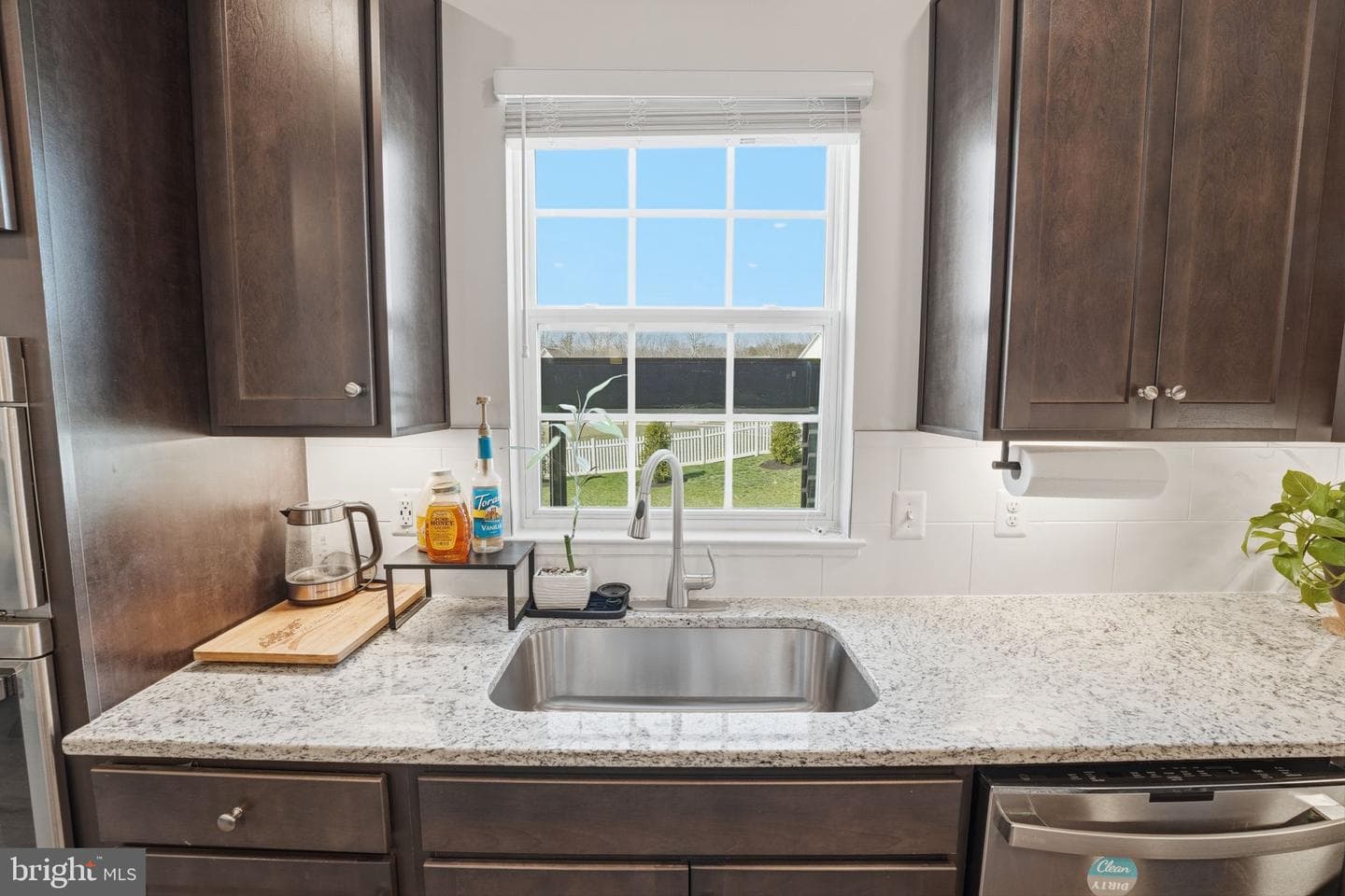 2012 Armstrong Terrace photo 20