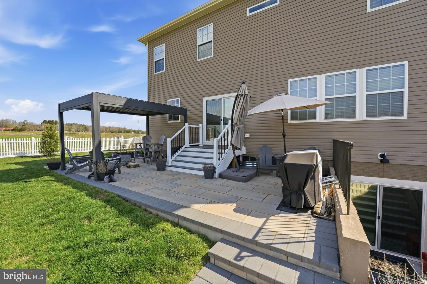 2012 Armstrong Terrace photo 64
