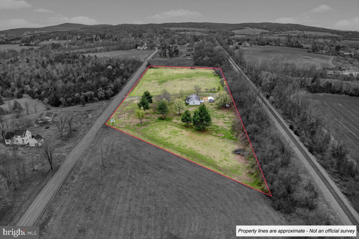 28042 Rapidan Road photo 4