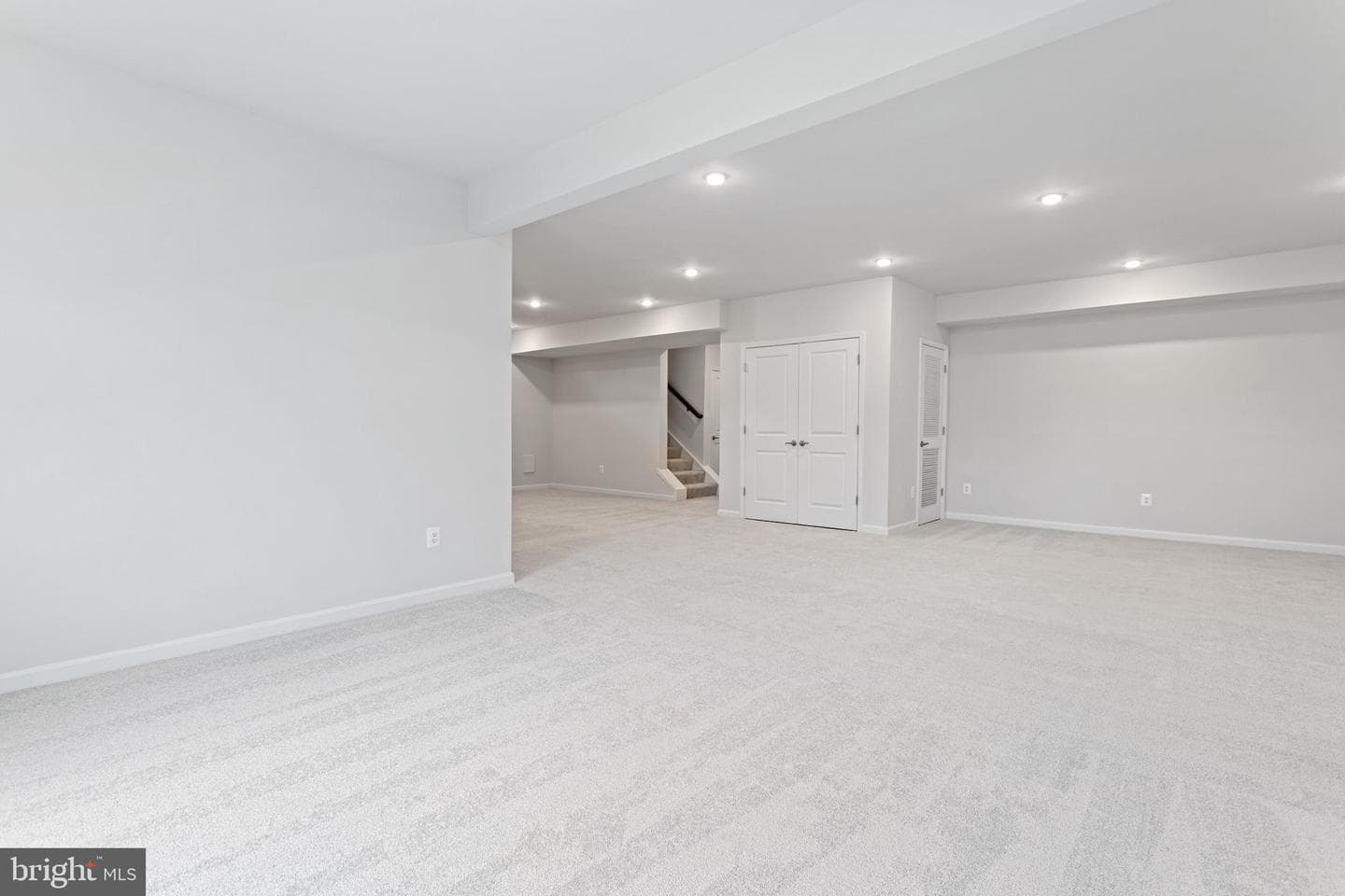 15205 Woodland Church Road photo 7