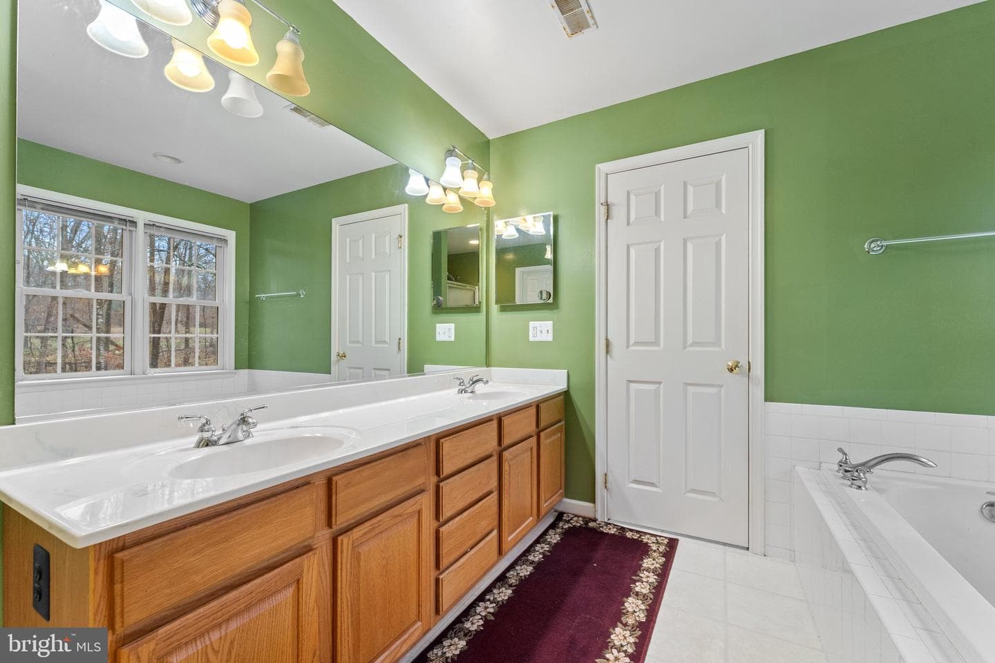 19388 Manor Dr photo 31