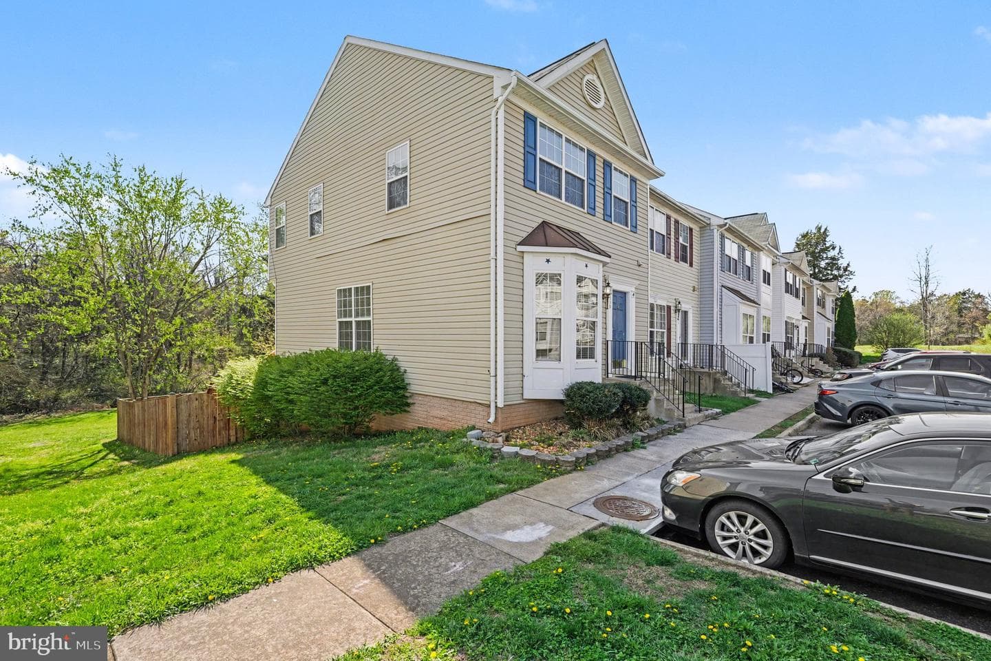 359 Snyder Lane photo 3